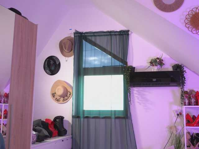 VixenIvy live webcam show