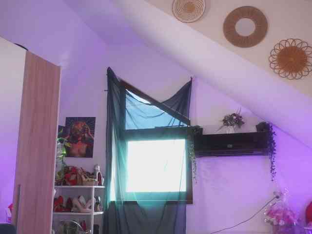 VixenIvy webcam