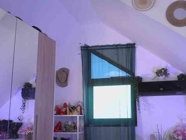 VixenIvy webcam