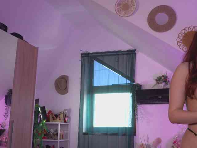 VixenIvy webcam