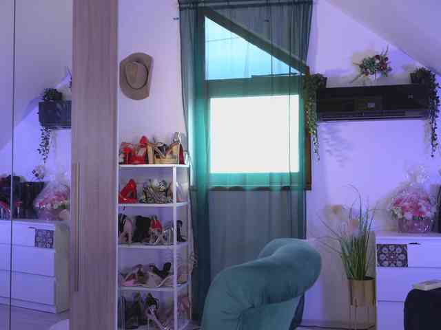 VixenIvy webcam