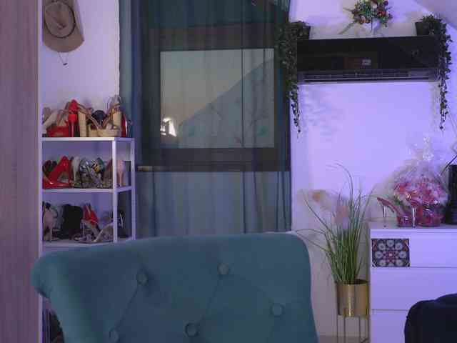 VixenIvy webcam