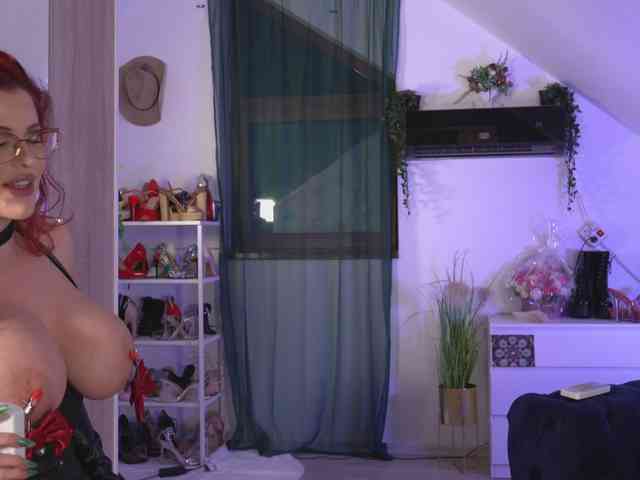 VixenIvy webcam