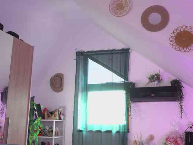 VixenIvy webcam