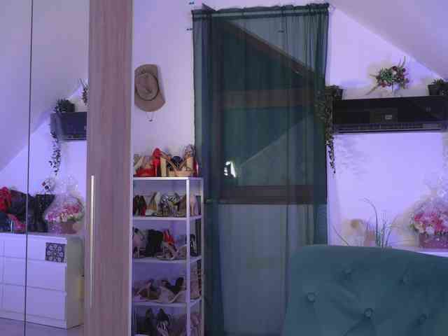VixenIvy webcam