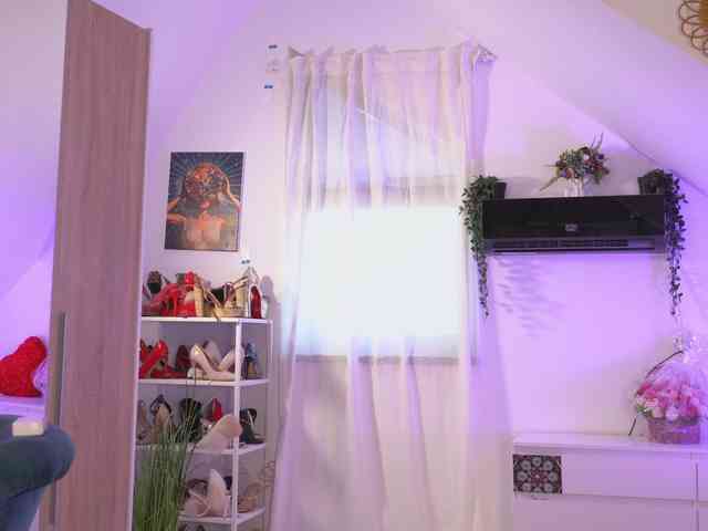 VixenIvy webcam