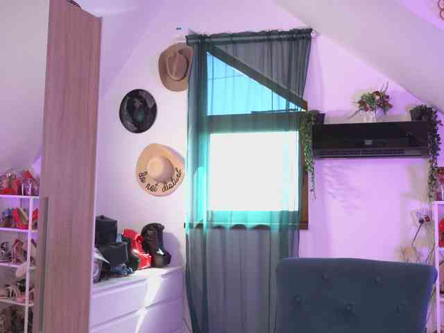 VixenIvy webcam