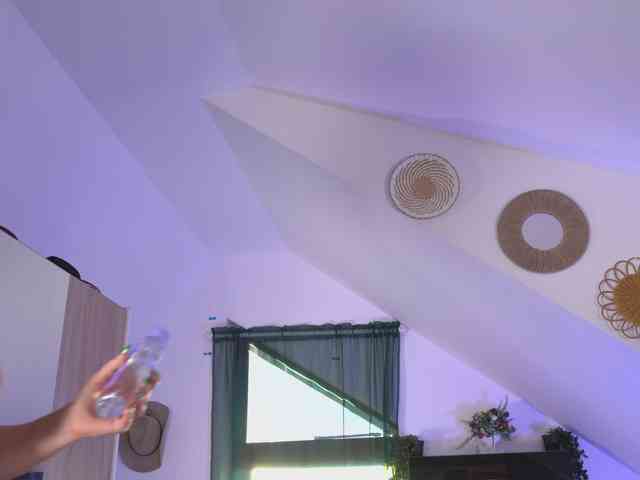 VixenIvy webcam