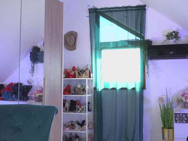VixenIvy webcam