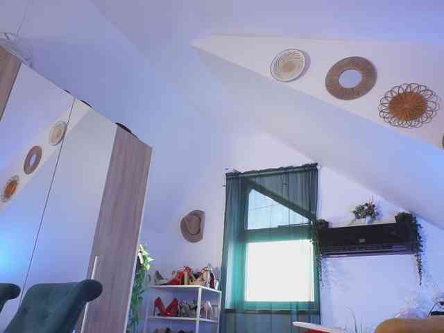 VixenIvy webcam