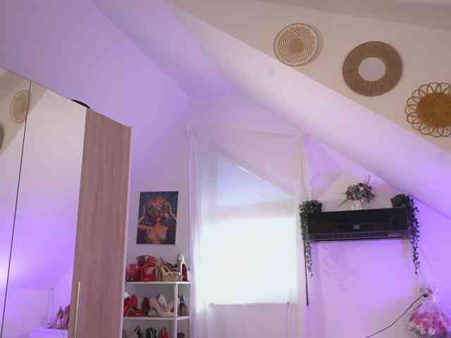 VixenIvy webcam
