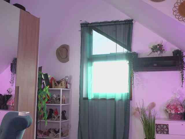 VixenIvy webcam