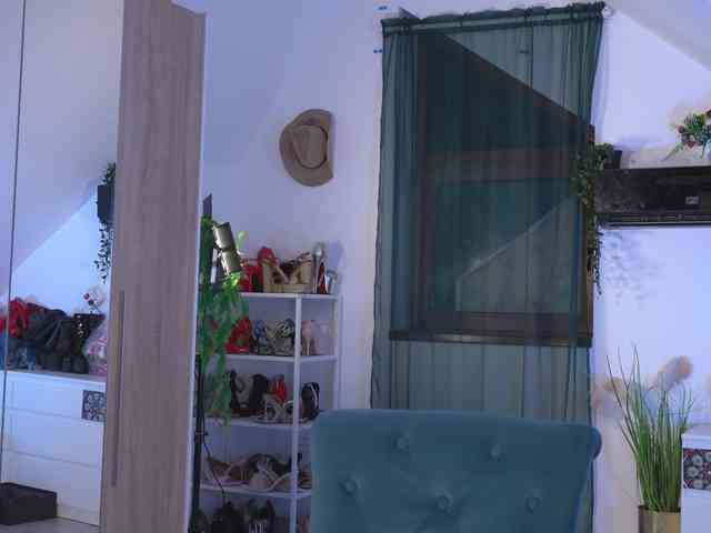 VixenIvy webcam
