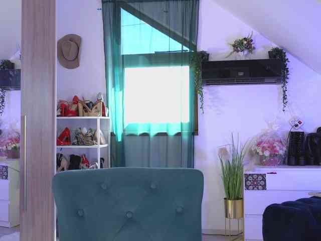 VixenIvy webcam