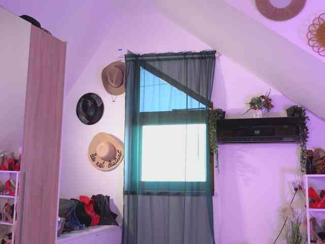 VixenIvy webcam
