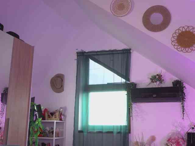 VixenIvy webcam