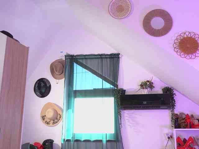 VixenIvy webcam