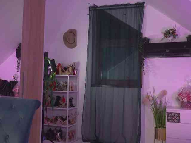 VixenIvy webcam