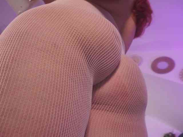 VixenIvy webcam