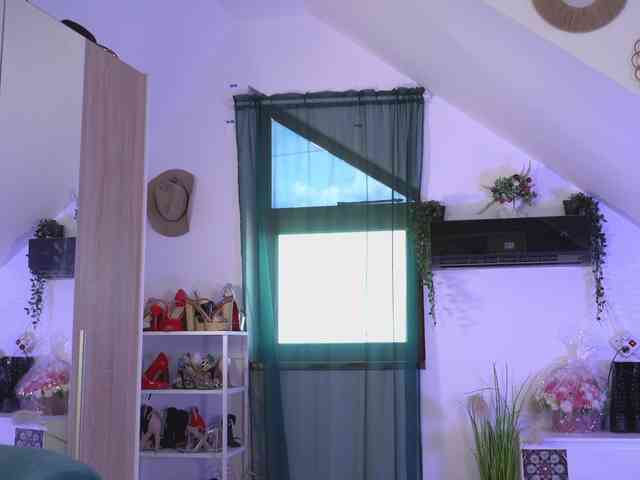 VixenIvy webcam