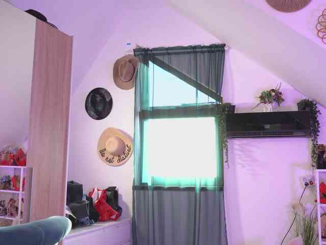 VixenIvy webcam