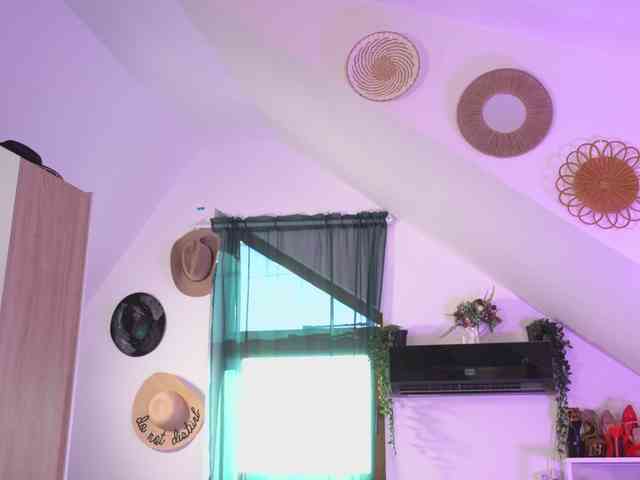 VixenIvy webcam