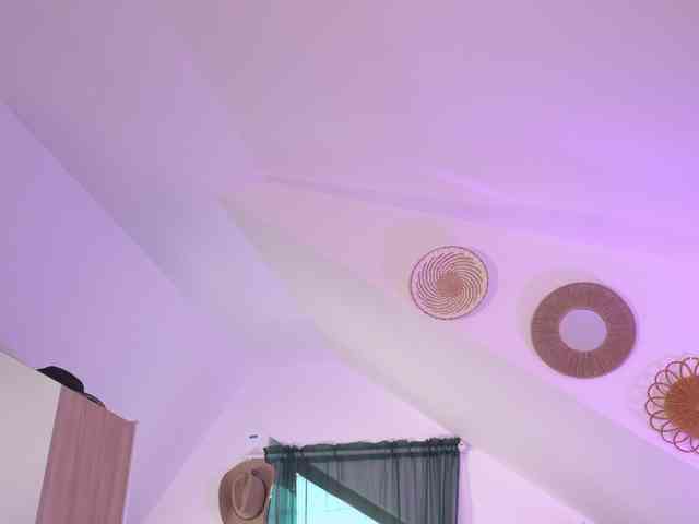 VixenIvy webcam