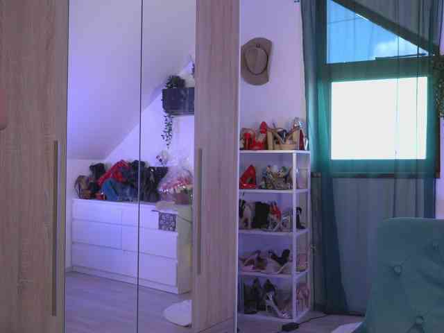 VixenIvy webcam