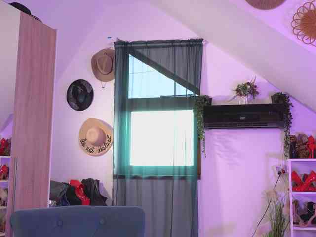 VixenIvy webcam