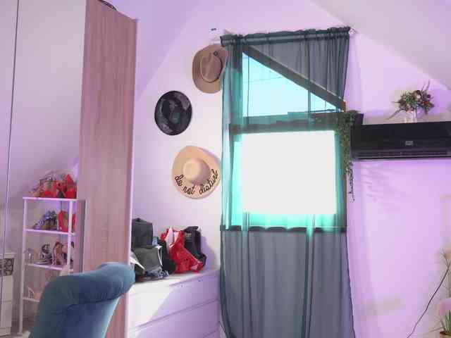 VixenIvy webcam