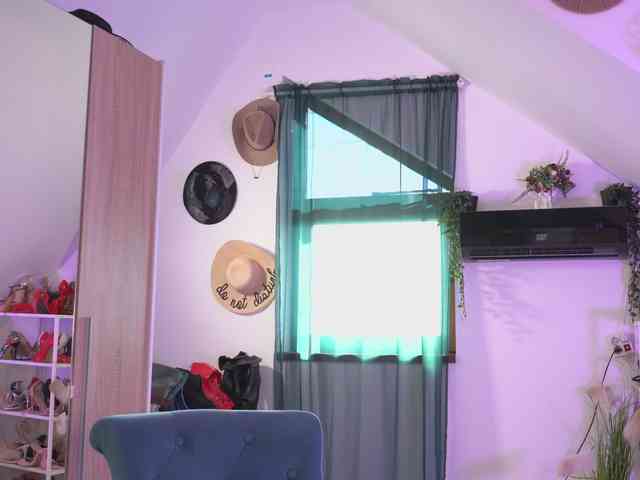 VixenIvy webcam