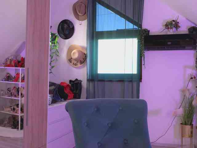 VixenIvy webcam