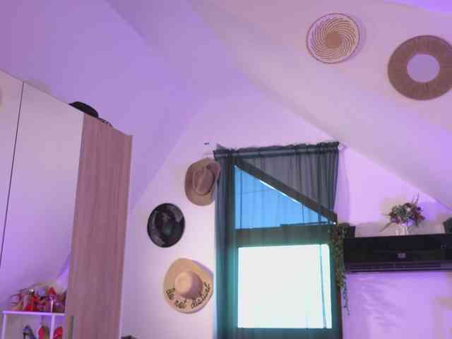 VixenIvy webcam
