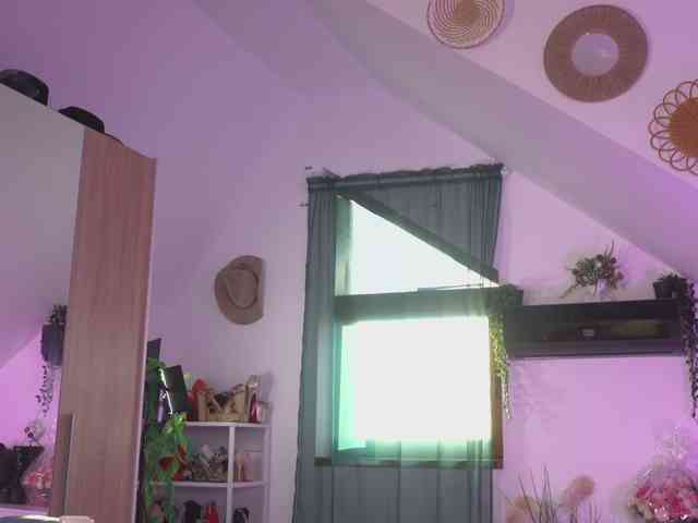 VixenIvy webcam