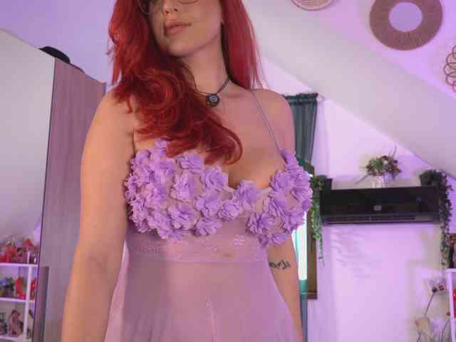 VixenIvy webcam