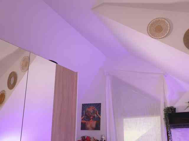 VixenIvy webcam