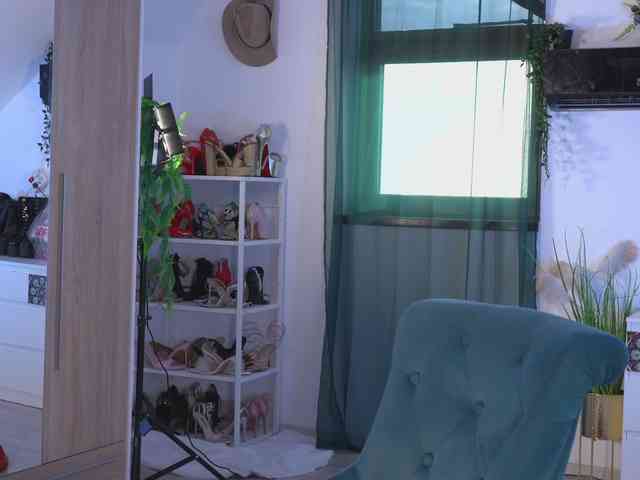 VixenIvy webcam