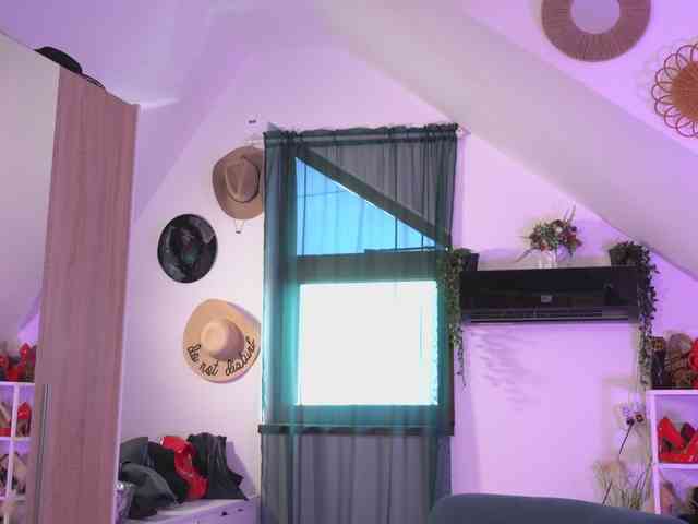 VixenIvy webcam