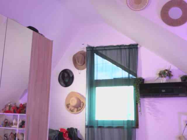 VixenIvy webcam