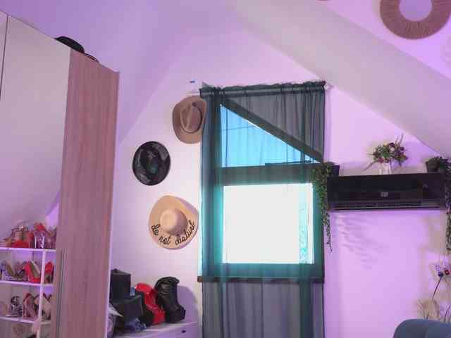 VixenIvy webcam