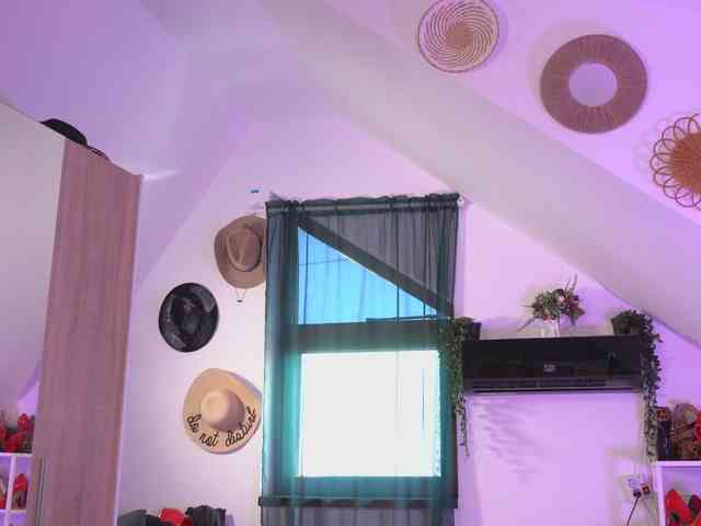 VixenIvy webcam