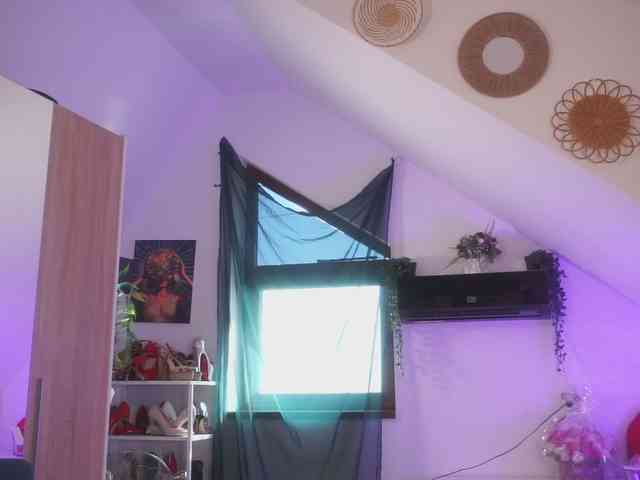 VixenIvy webcam