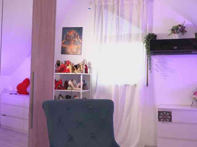 VixenIvy webcam
