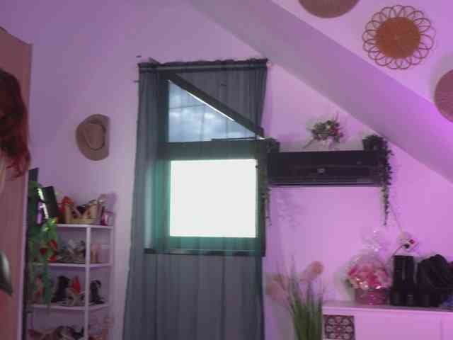 VixenIvy webcam