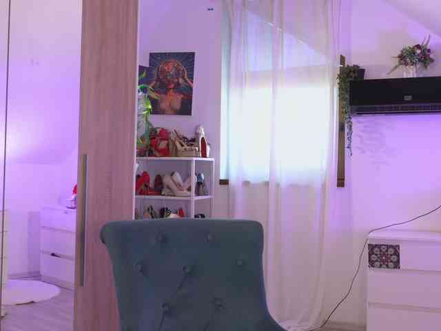 VixenIvy webcam