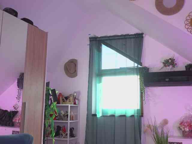 VixenIvy webcam