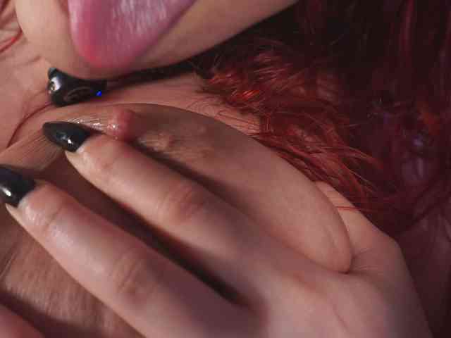 VixenIvy webcam