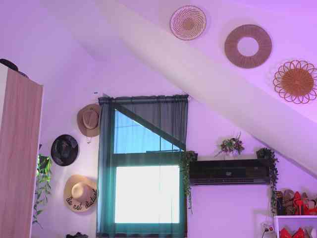 VixenIvy webcam