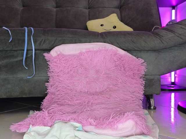 MiaAdams live webcam show