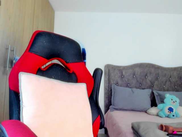 MiaAdams